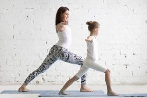 yoga famille enfant enfants parent parents superbanane